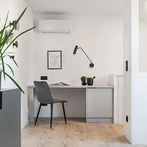 https://as-home-dwupoziomowy-apartament-przy-dworcu-pkp.hotelswroclaw.com